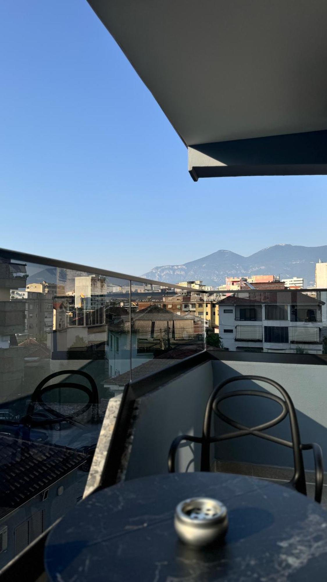 Ferienwohnung Izi Boutique Tirana Exterior foto