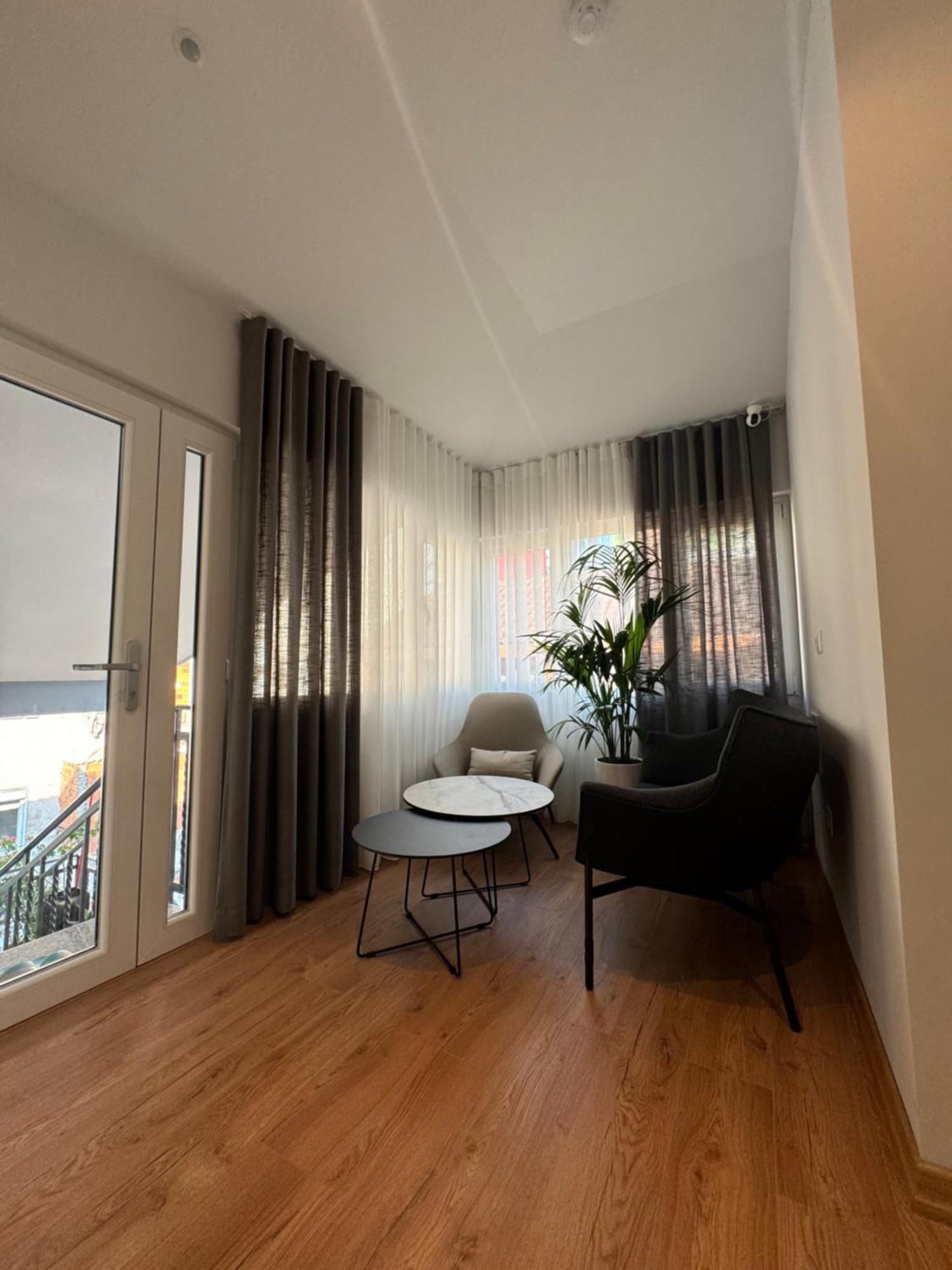 Ferienwohnung Izi Boutique Tirana Exterior foto